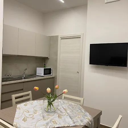 Rose Apartment *
