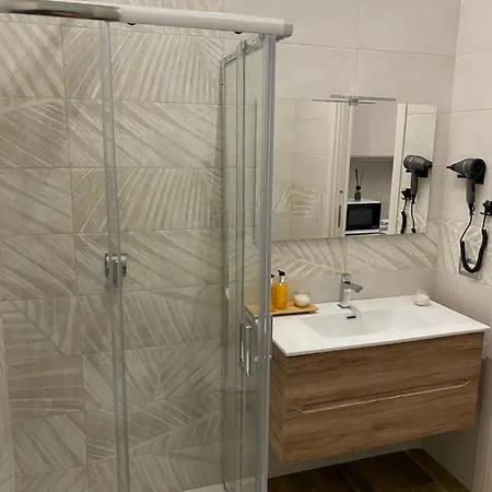 Apartament Rose *