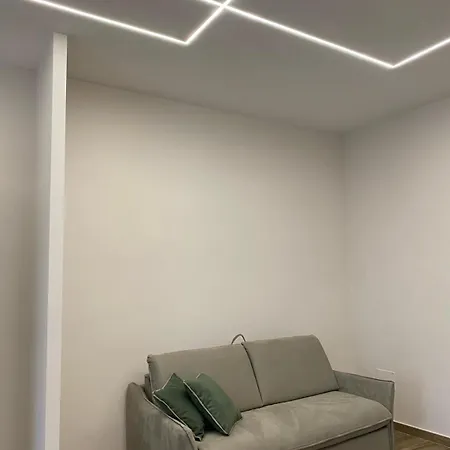 Rose Apartment *