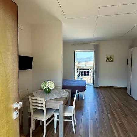 Apartament Rose *